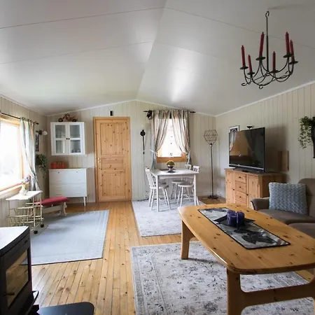 Jaktstuga Midt Troms Perle