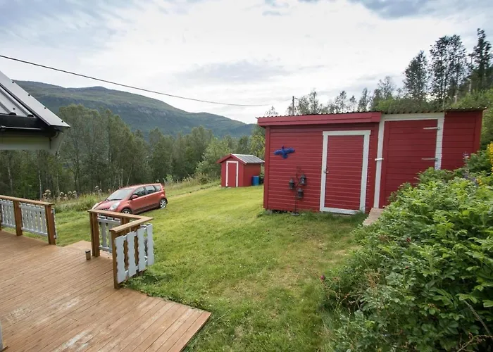 Midt Troms Perle Lodge